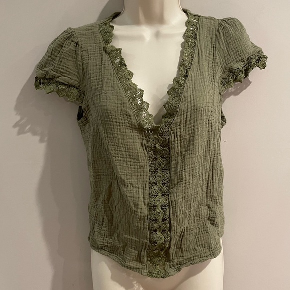 SHEIN Womans Blouse - Picture 2 of 6